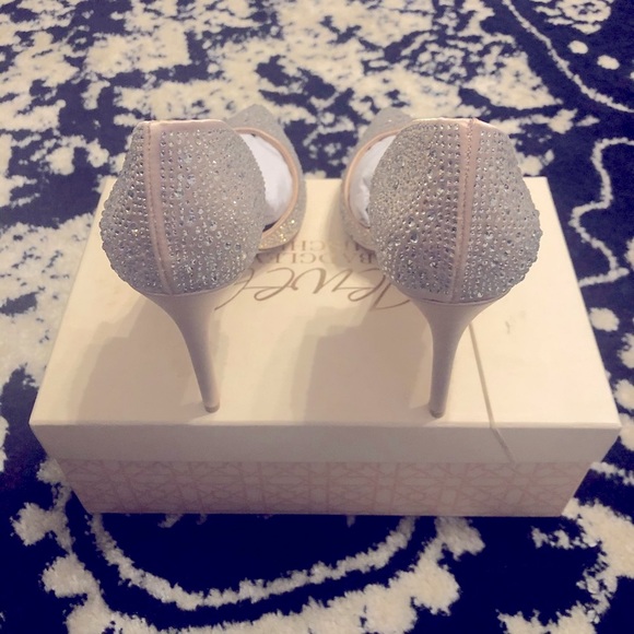 BADGLEY MISCHKA SEQUINED POINTED TOE - Picture 5 of 7